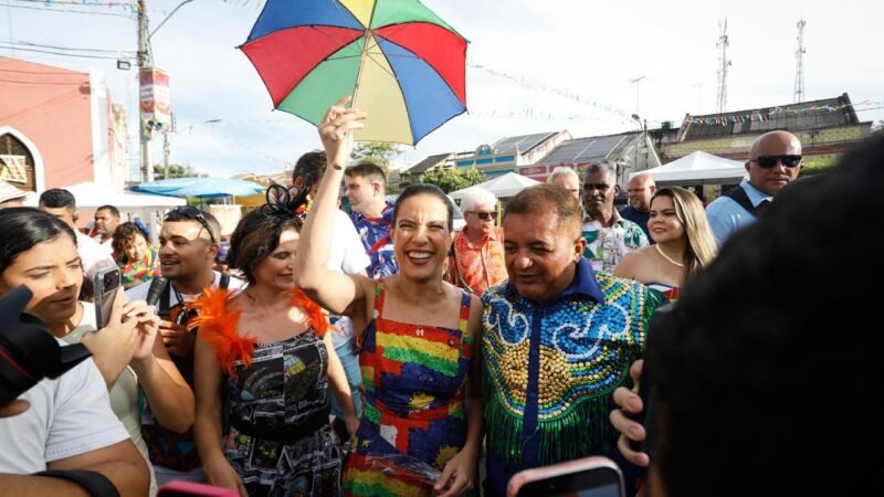 Na Zona da Mata Norte, governadora Raquel Lyra prestigia Carnaval de Paudalho e ressalta valorização da cultura local