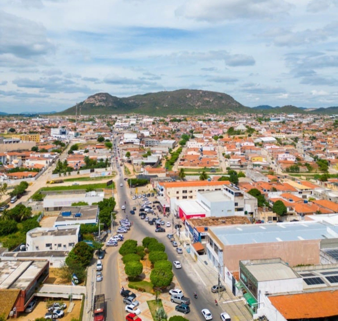 Salgueiro teve crescimento de 4,4% no estoque de trabalhadores com carteira assinada em 2025