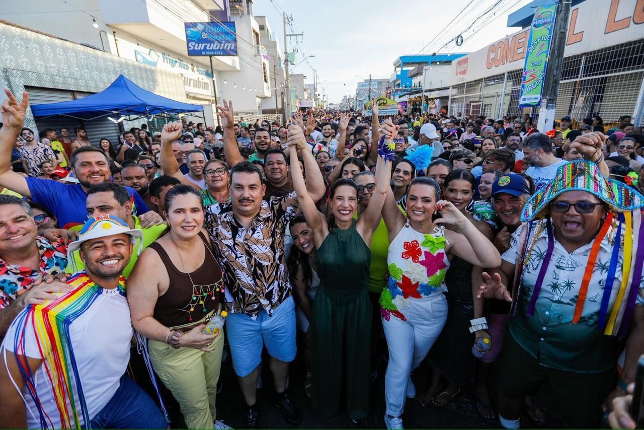 Em Surubim, governadora Raquel Lyra prestigia Desfile das Virgens e faz balanço do Carnaval de Pernambuco
