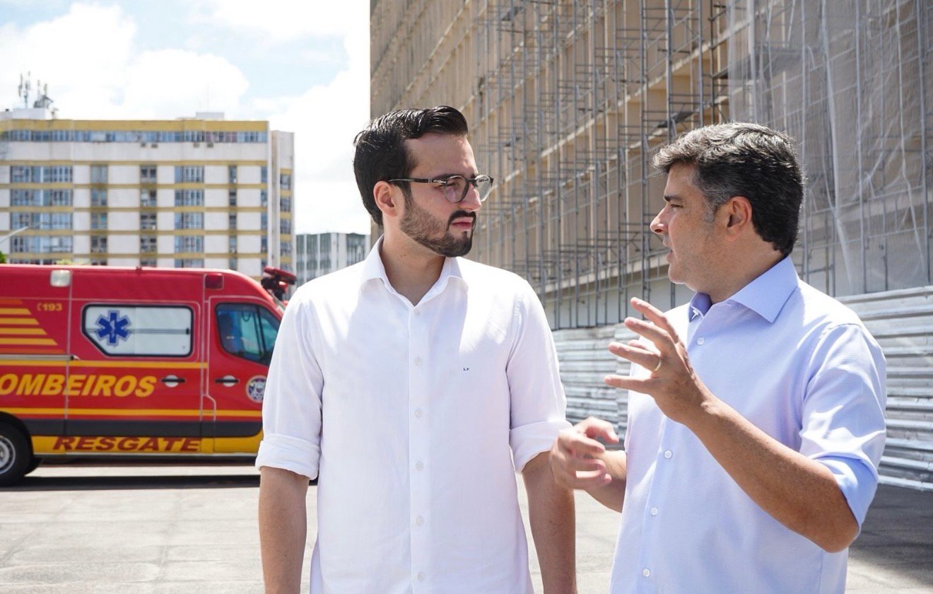 Eduardo da Fonte e Lula da Fonte apresentam projeto que cria Enfermeiro Navegador para agilizar atendimento no SUS