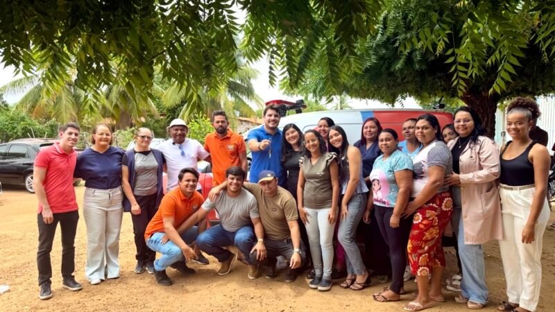 Prefeito Ismael Lira e Vereador Dr Sandro Santos entregam ambulância 0km para o Projeto Brígida