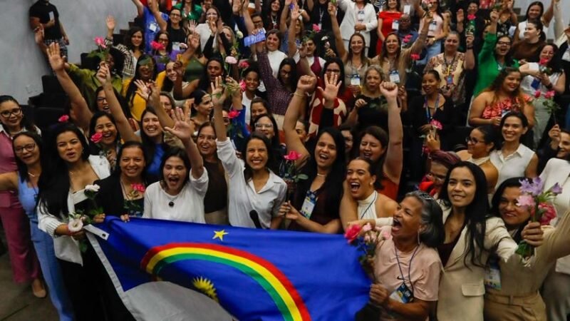 Governadora Raquel Lyra destaca investimentos nos municípios durante Congresso Estadual da União de Vereadores de Pernambuco