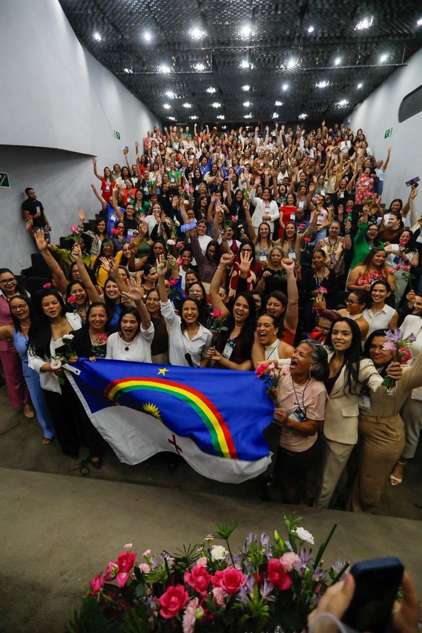 Governadora Raquel Lyra destaca investimentos nos municípios durante Congresso Estadual da União de Vereadores de Pernambuco