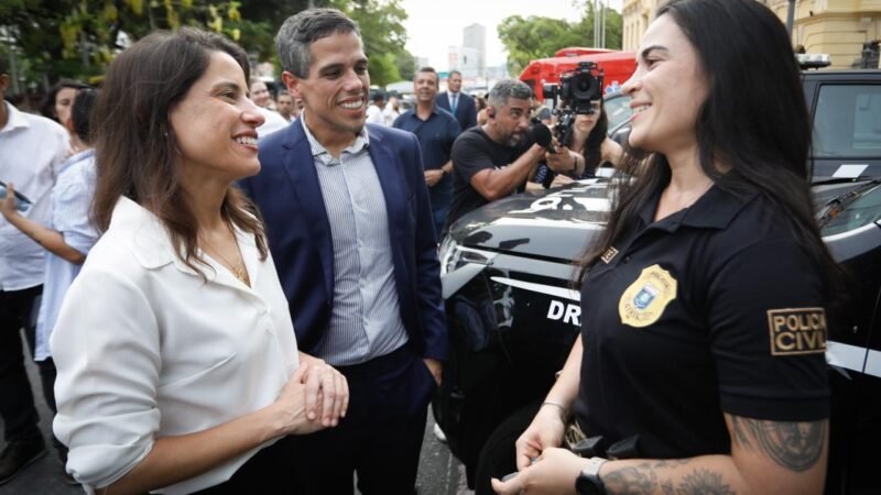 Governadora Raquel Lyra entrega viaturas, armamentos e equipamentos para forças policiais
