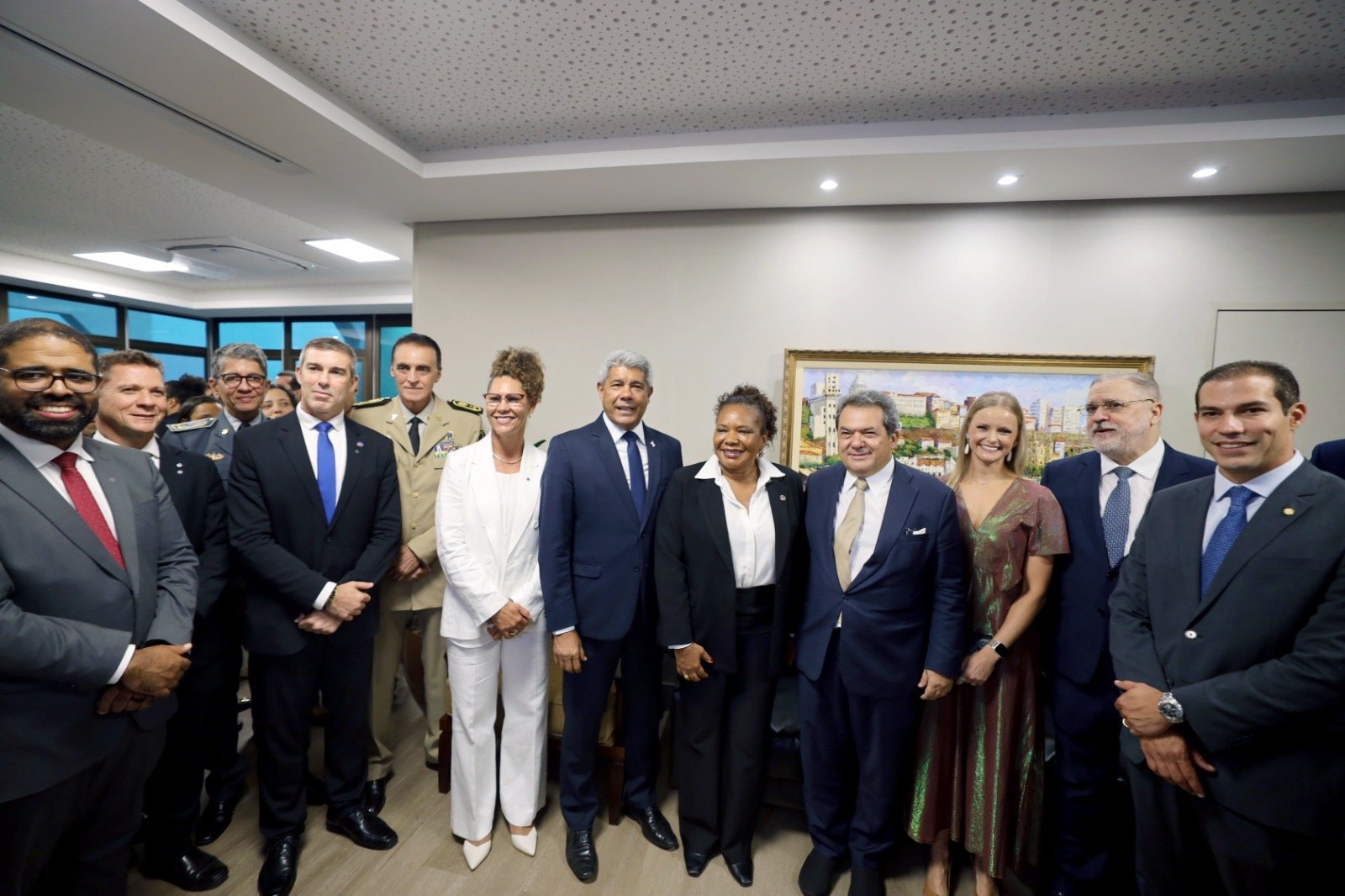 Governador prestigia posse do promotor Pedro Maia, reconduzido ao comando do MP baiano