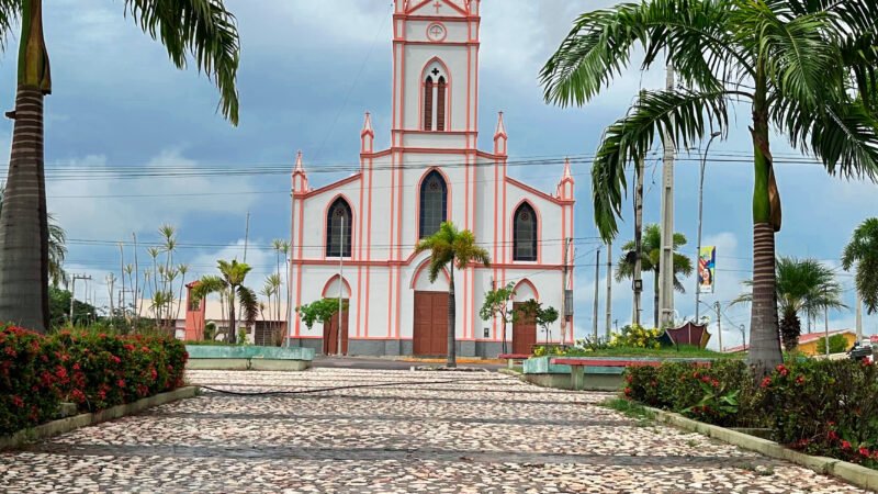 Chuva chega em Belém do São Francisco trazendo bençãos para a população