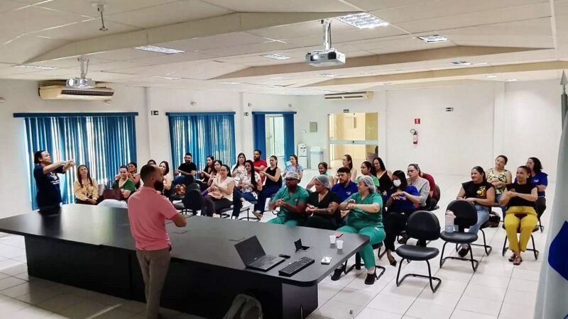 Ouricuri: Capacitação em Libras fortalece inclusão e qualifica atendimento no Hospital Regional Fernando Bezerra