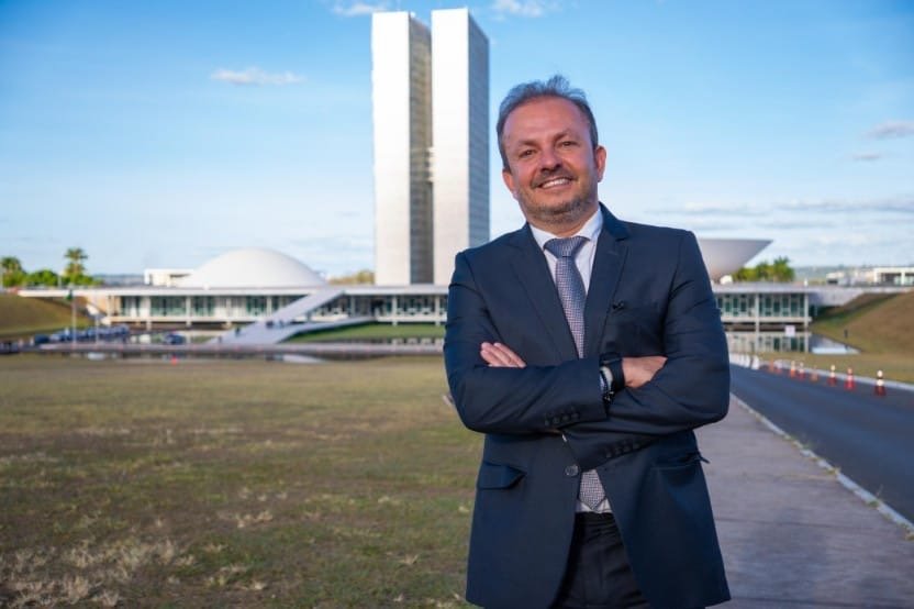 Fabinho faz mais uma visita a Brasília e articula emendas para investimentos em Salgueiro