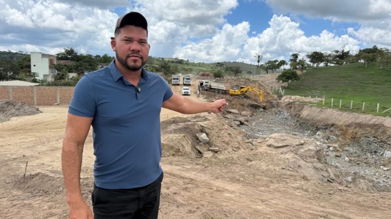 Abimael Santos critica lentidão nas obras da PE-87 em Gravatá