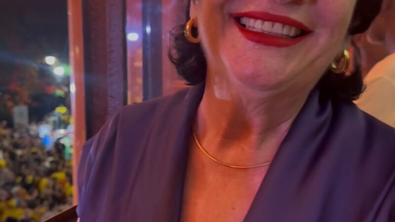 A prefeita de Floresta Rorró Maniçoba acompanhou diretamente do Cinema São Luiz a cerimônia do Oscar 2026, torcendo pelo ator Wagner Moura, indicado na categoria de Melhor Ator.