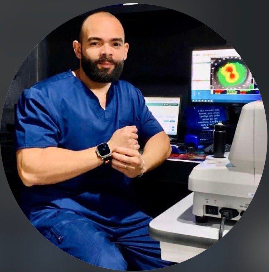 Dr. Roberto Borges se destaca como principal especialista em lentes de contato no Vale do São Francisco