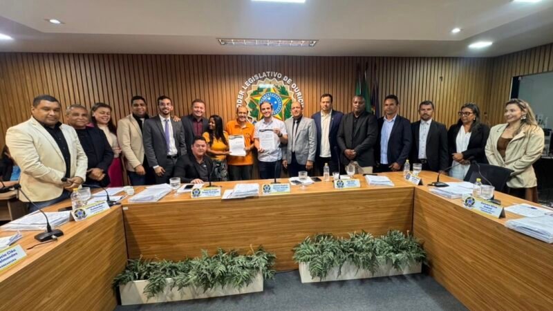 Victor Coelho sanciona reajuste dos servidores após aprovação unânime na Câmara de Ouricuri