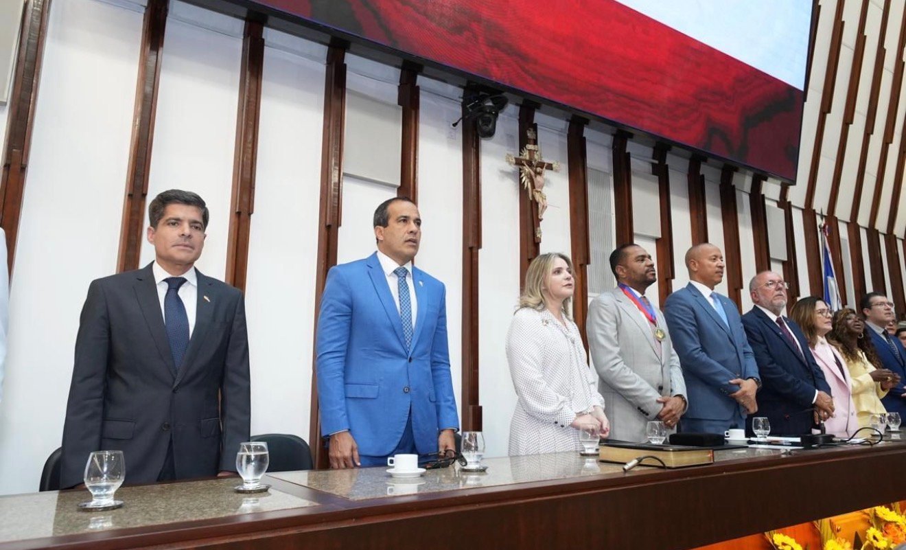 ACM Neto anuncia completa até a próxima semana