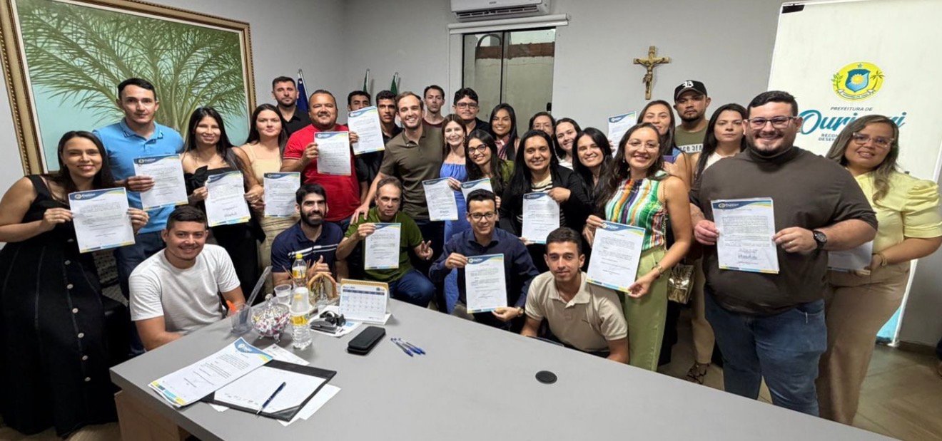 Prefeitura de Ouricuri dá posse a 27 novos concursados e reforça quadro de servidores