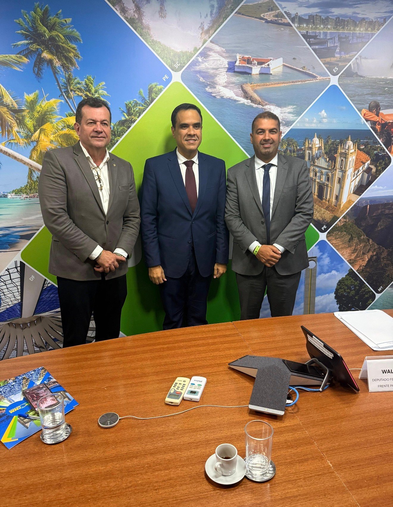 Prefeito de Vicência garante mais de R$ 2,4 milhões em recursos em Brasília