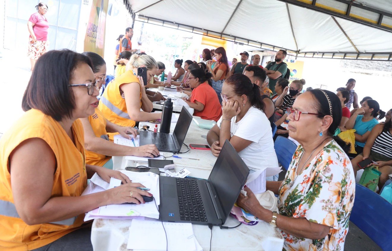 Caravana Jaboatão da Gente oferece serviços gratuitos no bairro de Massaranduba