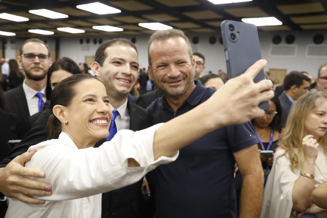 Governadora Raquel Lyra comanda a formatura de 230 novos policiais científicos que atuarão no fortalecimento das investigações criminais no Estado