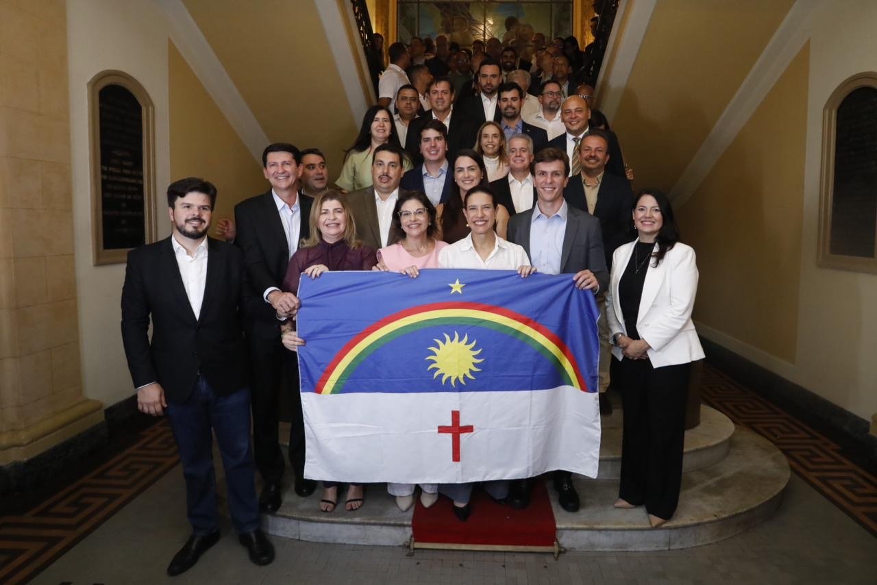 Governadora Raquel Lyra empossa nova secretária de Desenvolvimento Econômico e anuncia presidentes do Porto do Recife e do Lafepe