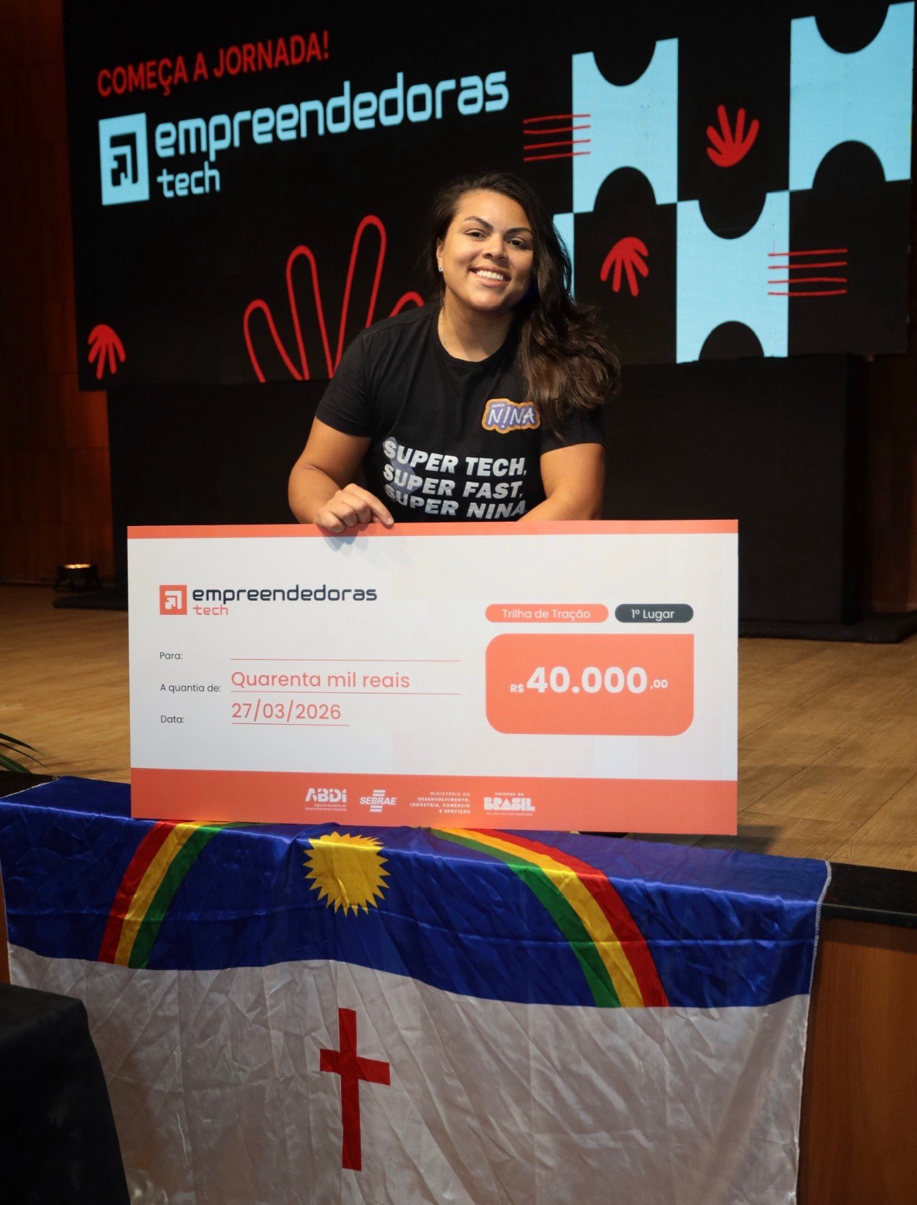 Recifense Simony César conquista 1º lugar no Empreendedoras Tech em Brasília