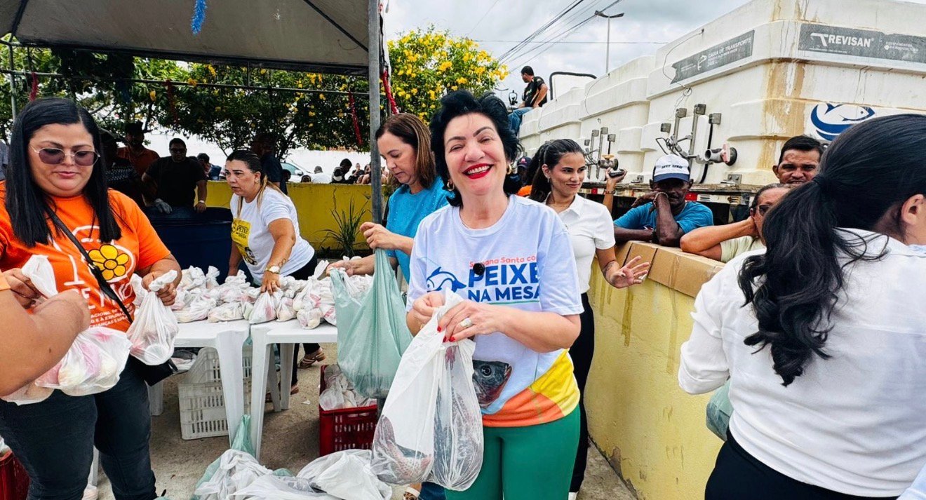 Prefeita de Floresta Rorró Maniçoba realiza entrega de peixes da Semana Santa e beneficia mais de mil famílias em Floresta