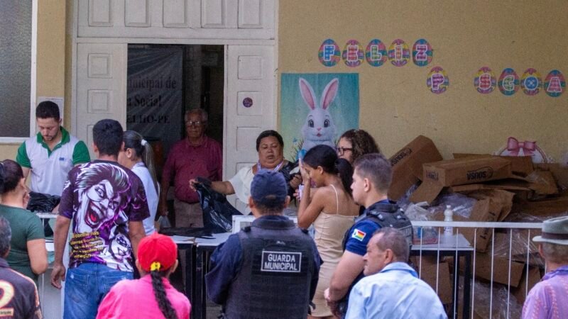 Prefeitura de Bom Conselho entrega mais de 6 mil kits da Semana Santa