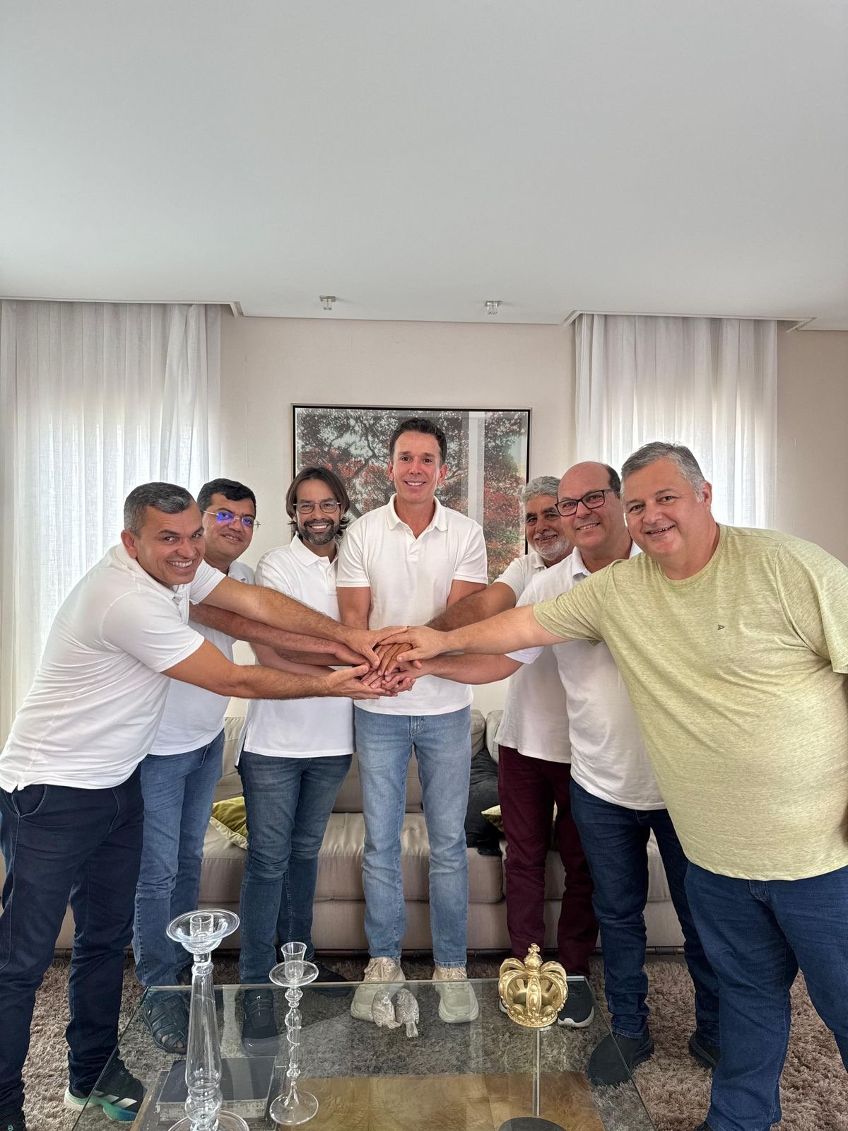 Lideranças de Brejo da Madre de Deus anunciam apoio a Diogo Moraes para estadual e Felipe Carreras para federal