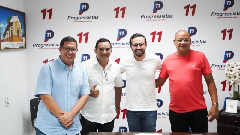 Lula da Fonte recebe o apoio dos vereadores Zé Amaro, Henrique Meketrefe e Márcio da Água, de Escada