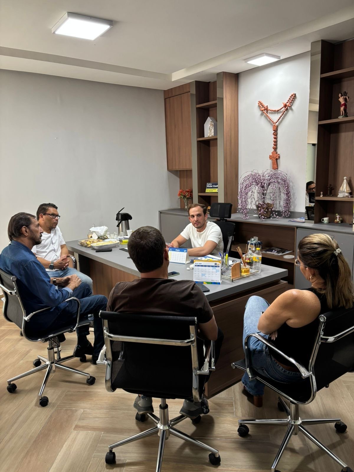 Prefeito de Ouricuri recebe representante do Banco do Brasil e reforça avanços com novas perspectivas para o município