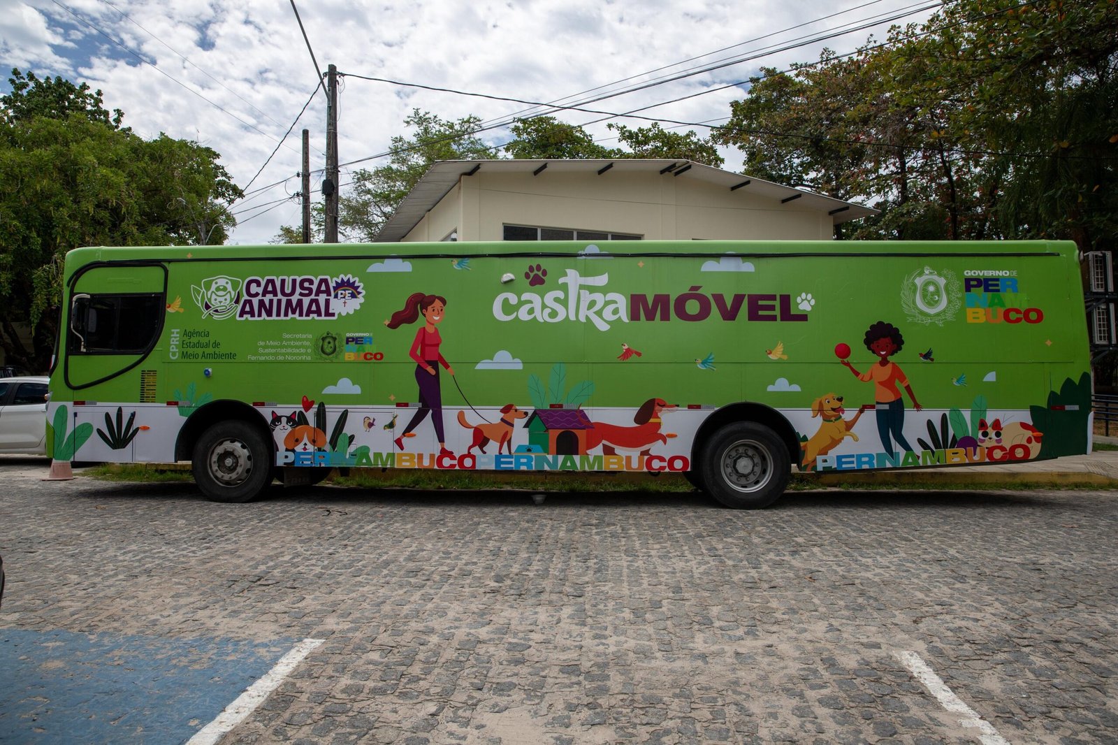 Parceria entre Governo de Pernambuco e Prefeitura de Salgueiro leva mutirão de castração ao Sertão pela primeira vez