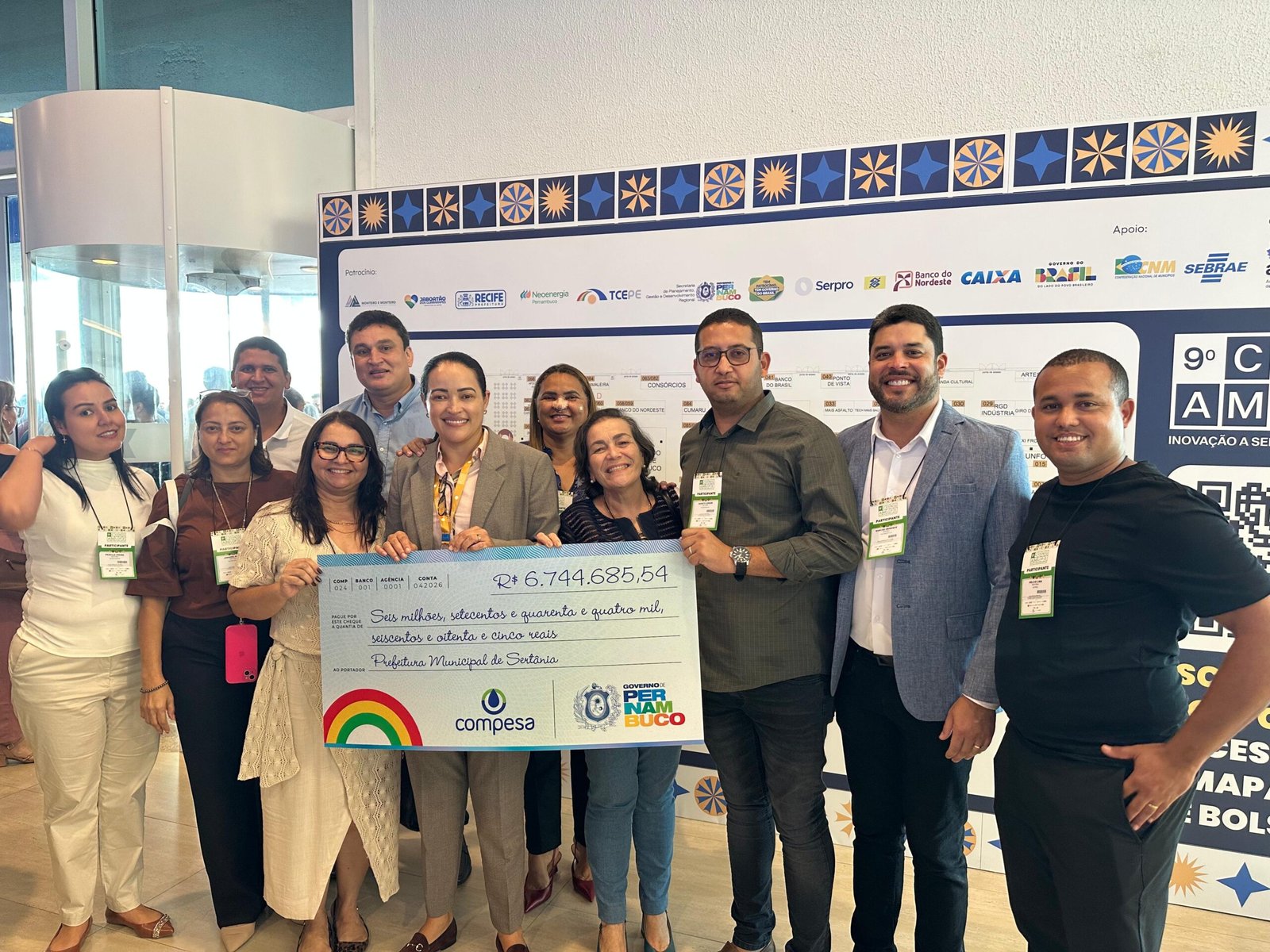 Sertânia garante mais de R$ 6,7 milhões em investimentos durante congresso da AMUPE