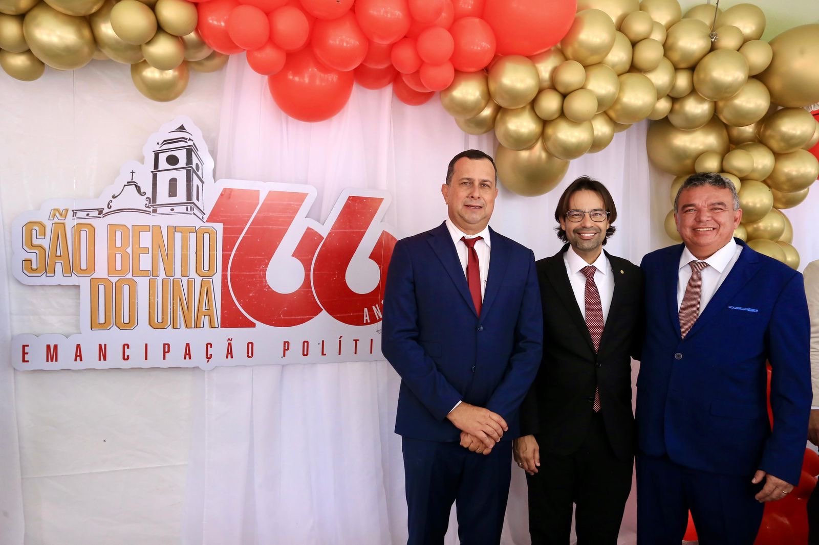 Diogo Moraes participa das comemorações pelos 166 anos de São Bento do Una