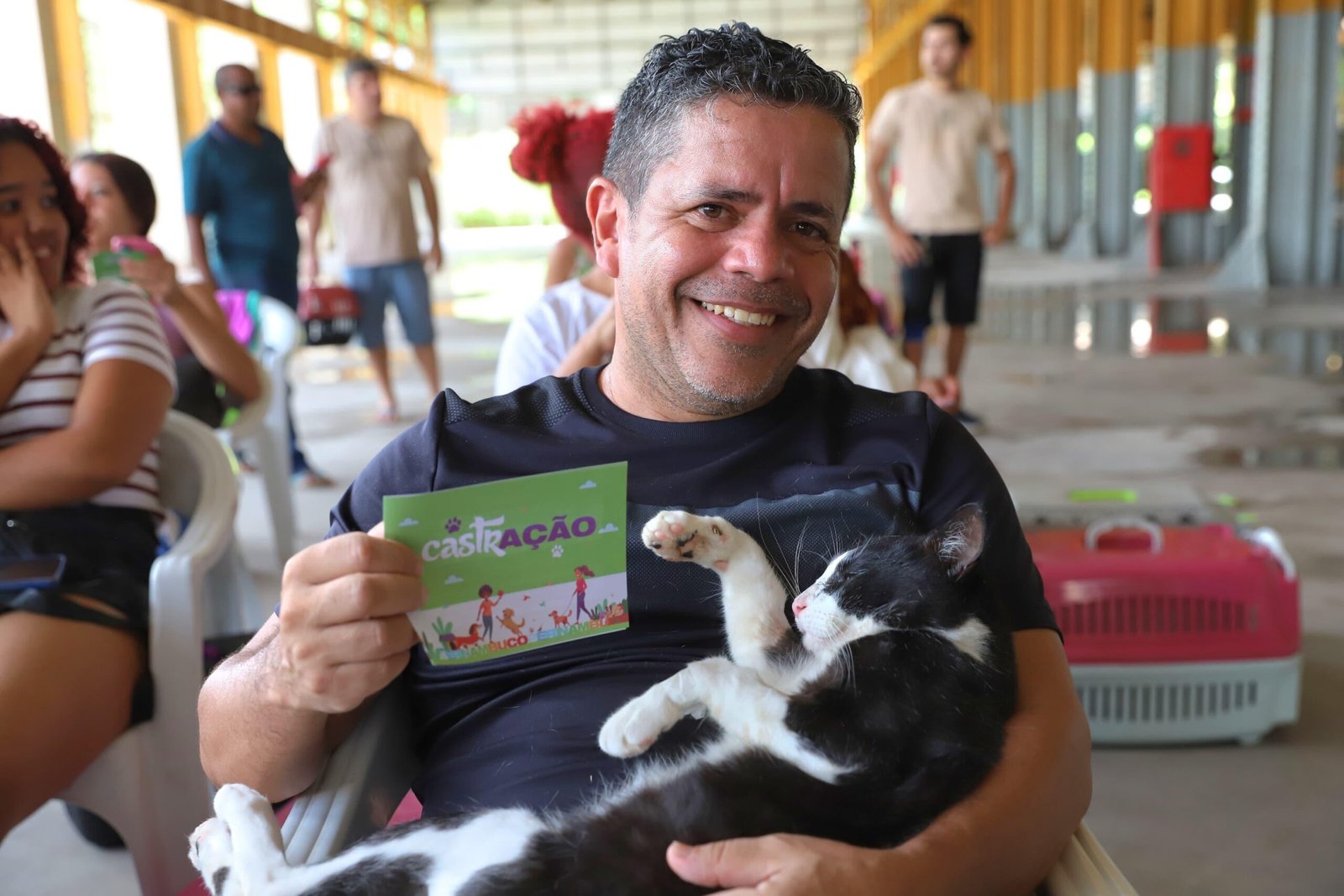 Governo de Pernambuco e Prefeitura do Jaboatão prorrogam mutirão de castração de cães e gatos