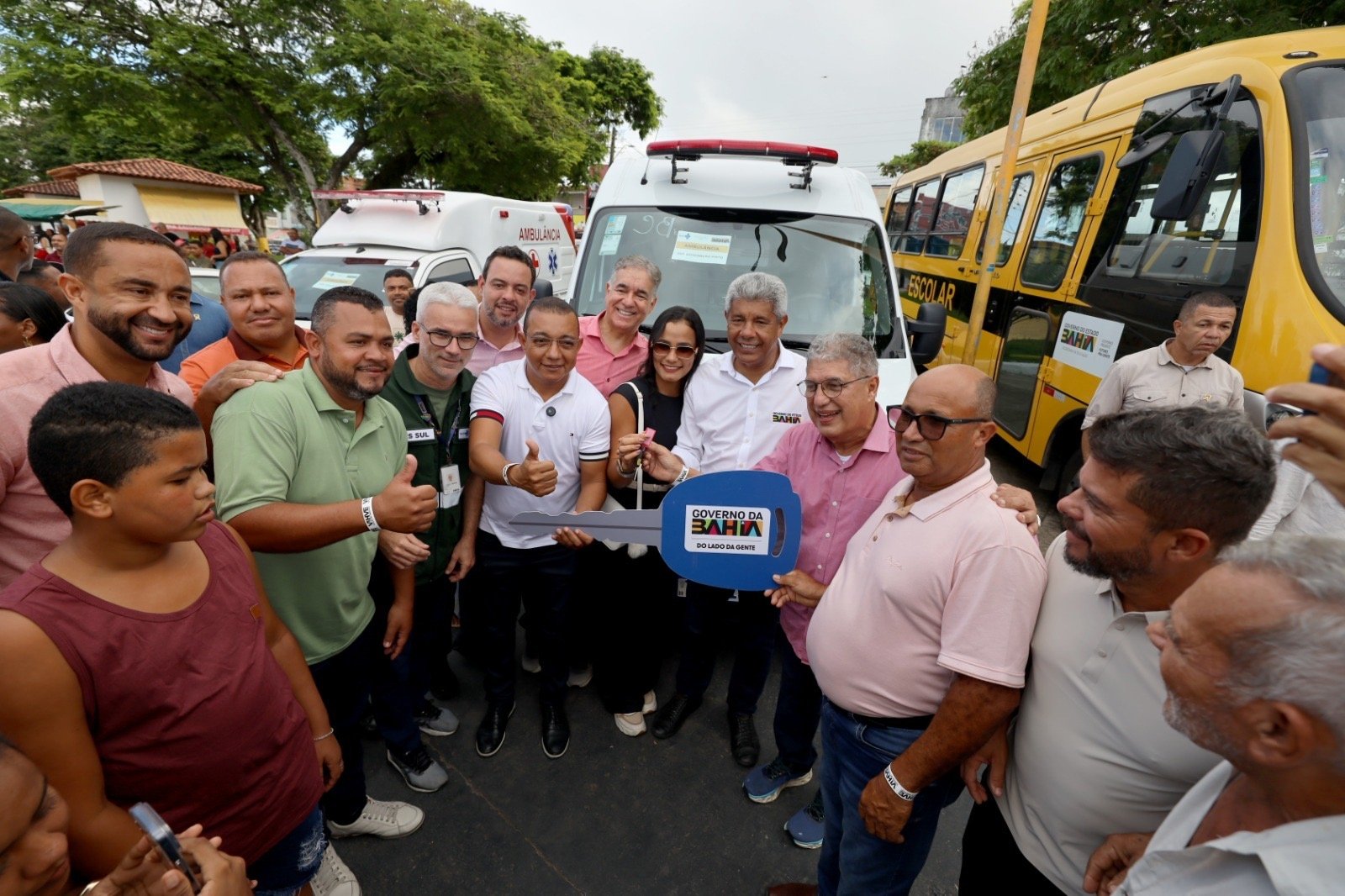 Governo do Estado entrega colégio de tempo integral em Mascote com investimento de R$ 13,1 milhões