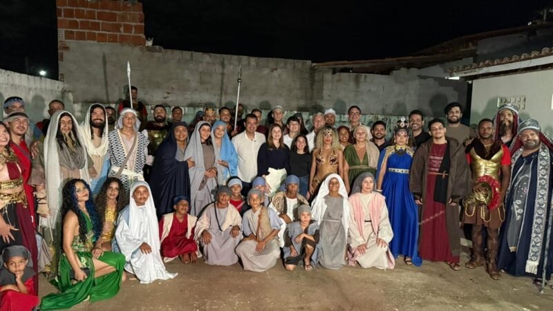 Prefeito Andrei prestigia espetáculo sacro “Jesus de Nazaré” em Itamotinga e reforça apoio às tradições culturais juazeirenses