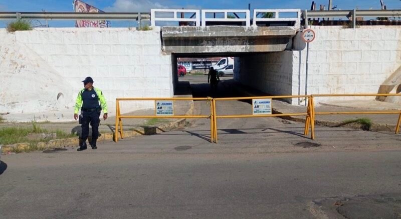 De forma emergencial, Prefeitura de Juazeiro interdita novamente pontilhão próximo à antiga AABB devido à manutenção na Avenida Raul Alves