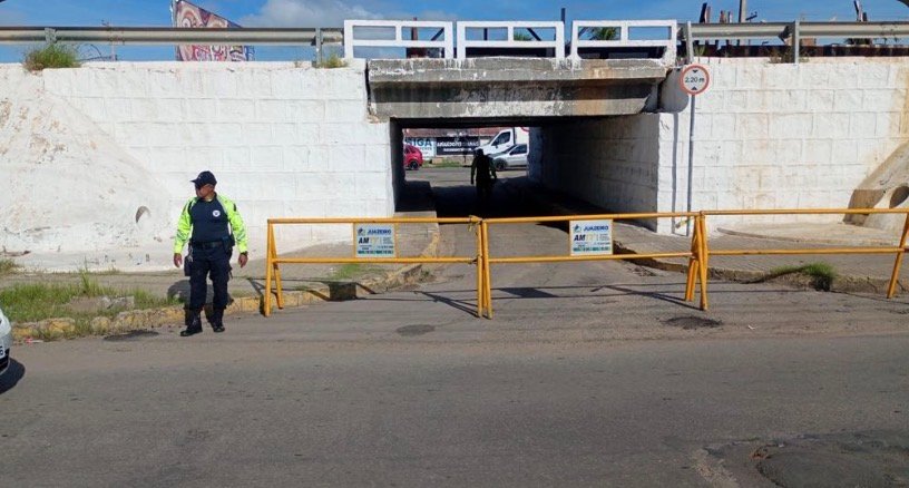 De forma emergencial, Prefeitura de Juazeiro interdita novamente pontilhão próximo à antiga AABB devido à manutenção na Avenida Raul Alves