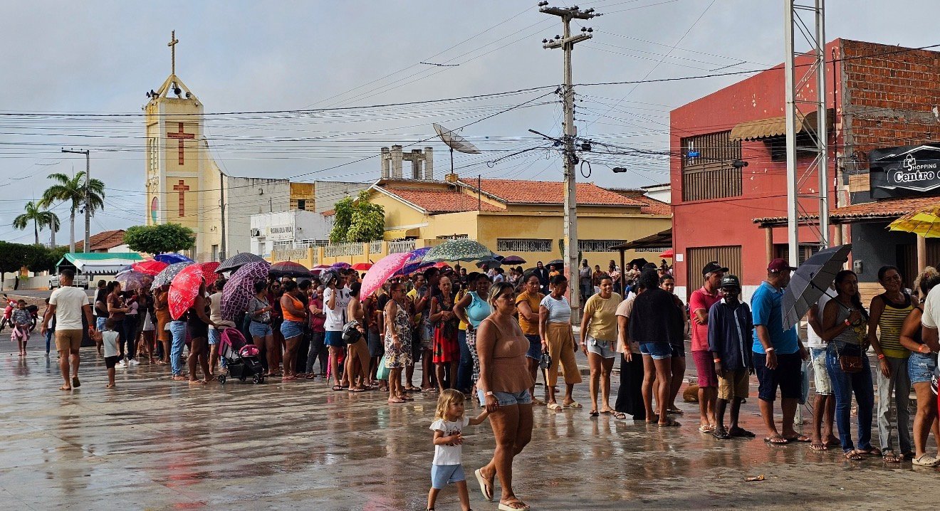 Prefeitura realiza distribuição de 4 toneladas de peixes e beneficia mais de 2 mil famílias em Orocó