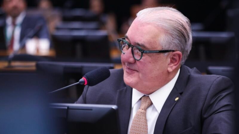 Augusto Coutinho apresenta parecer sobre regulamentação dos apps, que será votada na Câmara