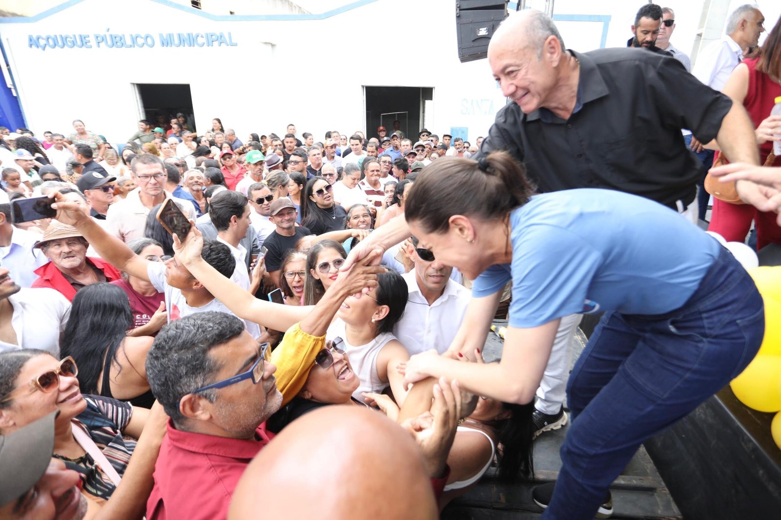 Em Santa Filomena, governadora Raquel Lyra assina convênio para construção de barragem e autoriza obra de implantação da PE-630