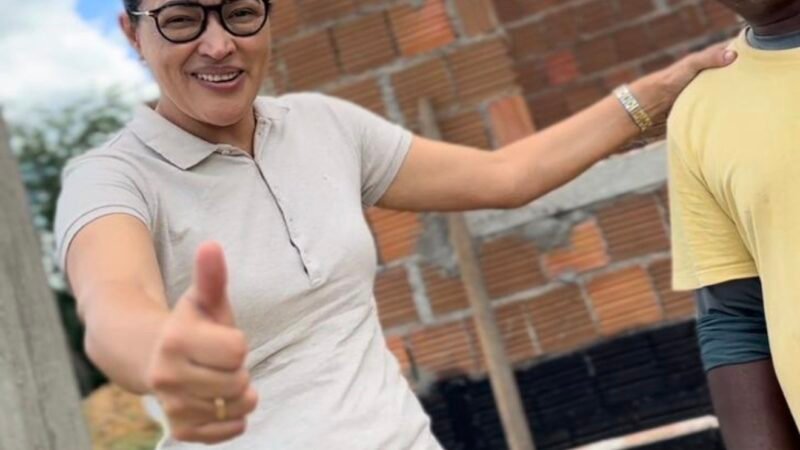 Prefeita Pollyanna Abreu acompanha construção de moradias e reforça compromisso com comunidades quilombolas de Sertânia