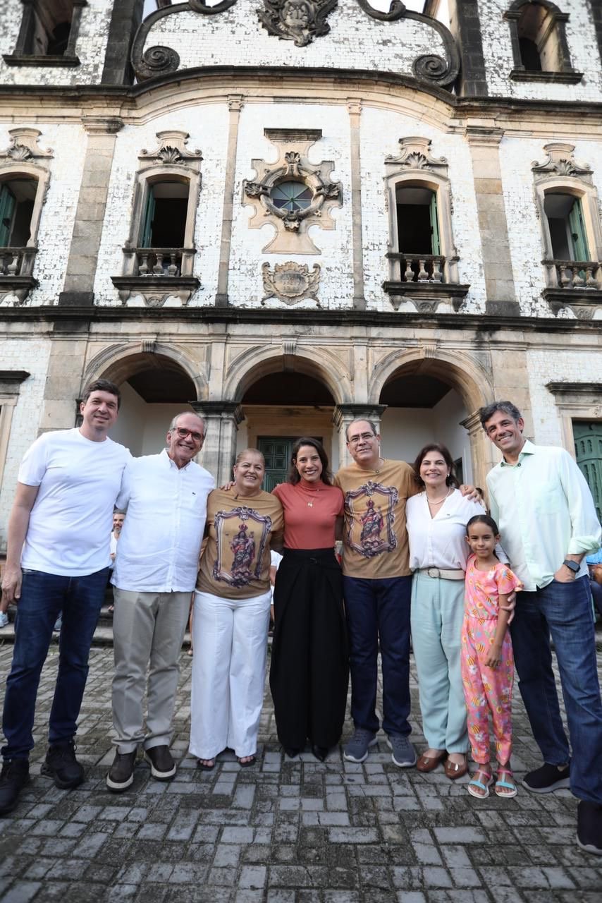 Ressaltando a fé do povo pernambucano, governadora Raquel Lyra prestigia missa de encerramento da Festa de Nossa Senhora dos Prazeres, em Jaboatão dos Guararapes