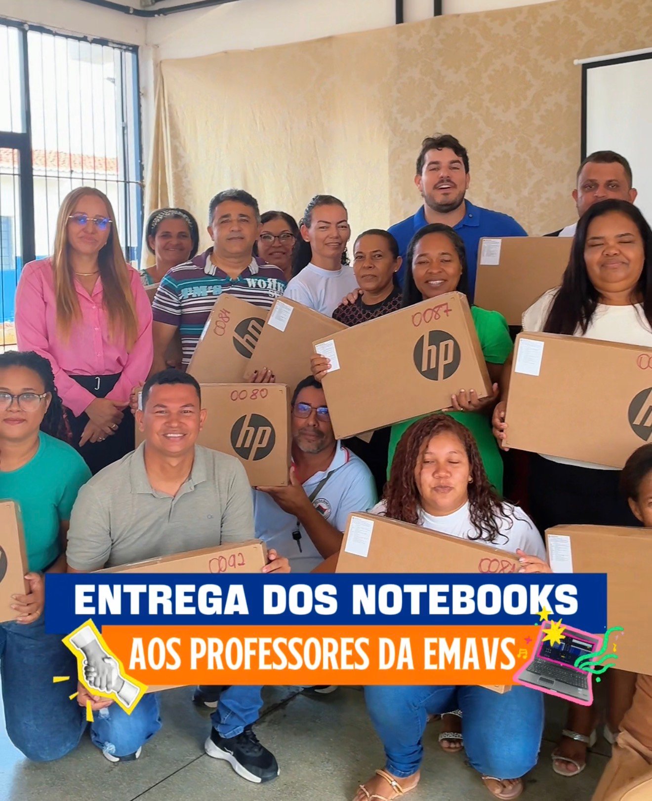 Prefeito Ismael Lira entrega notebooks a professores e reforça investimento na educação em Orocó