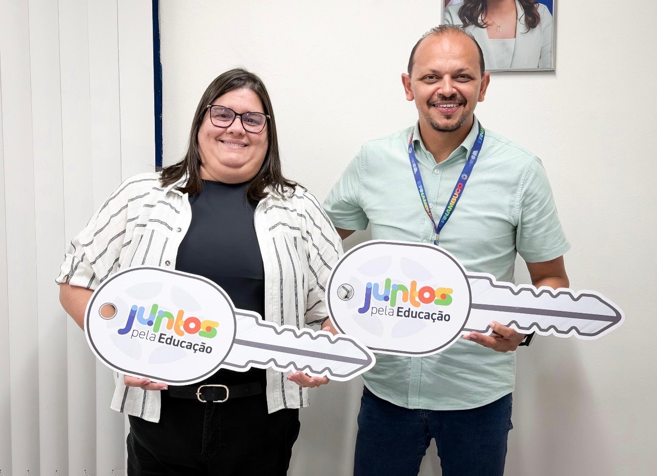 A prefeita Carol Jordão garante mais 3 novos ônibus para a frota do município de Ribeirão