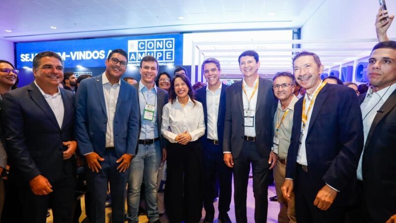 Governadora Raquel Lyra destina R$ 1,3 bilhão da concessão parcial da Compesa aos municípios e assina duplicação da BR-232