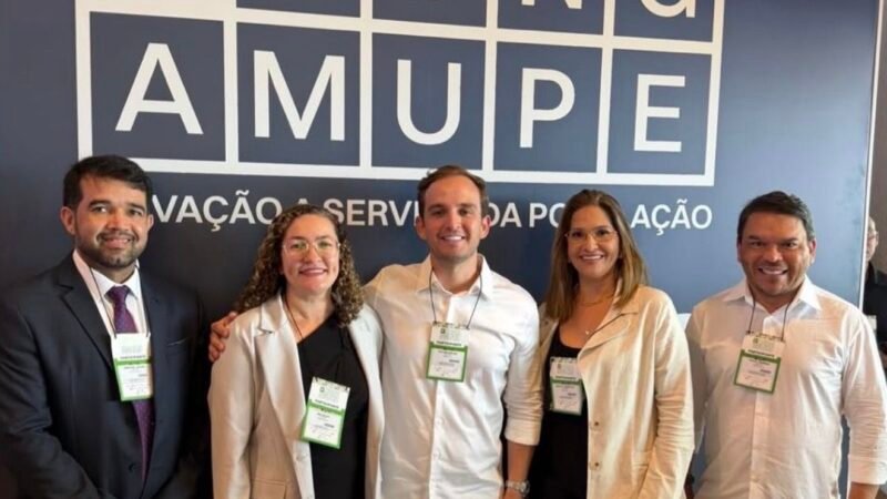 Victor Coelho participa do Congresso Pernambucano de Municípios no Recife