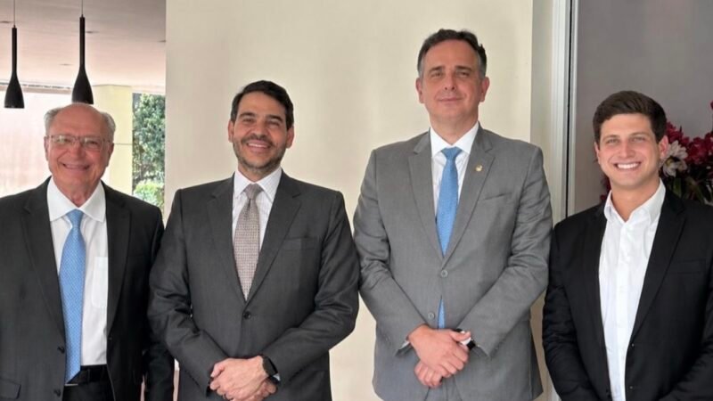 Onde o PSB de João Campos põe apoio, tudo dá errado! Jorge Messias é desaprovado para ser ministro do STF por indicação de Lula