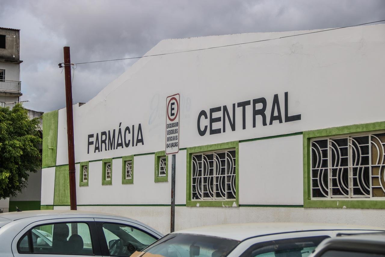 Farmácia Central de Juazeiro passa por melhorias e terá atendimento temporariamente suspenso