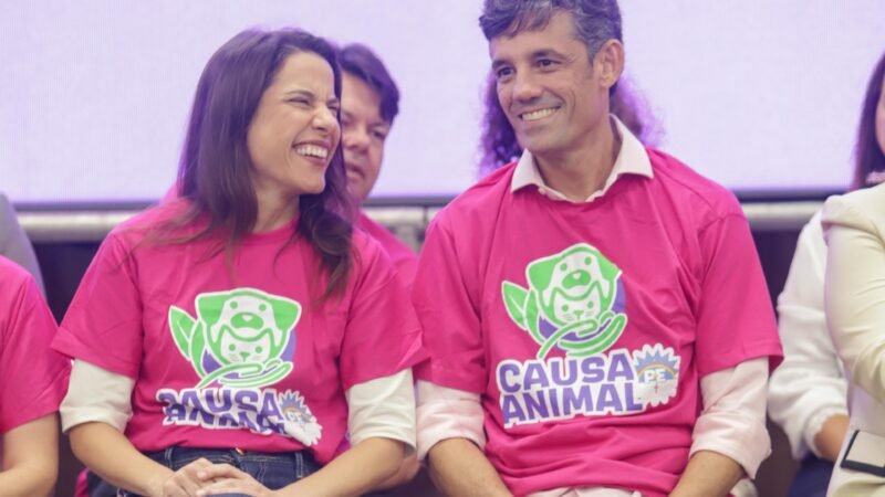 Daniel Coelho comemora a marca de mais de 10 mil castrações de cães e gatos em Pernambuco