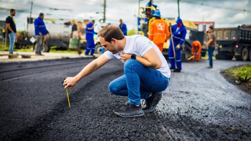 Desenvolvimento chegando a Ouricuri: pavimentação tem início na Avenida Fernando Bezerra