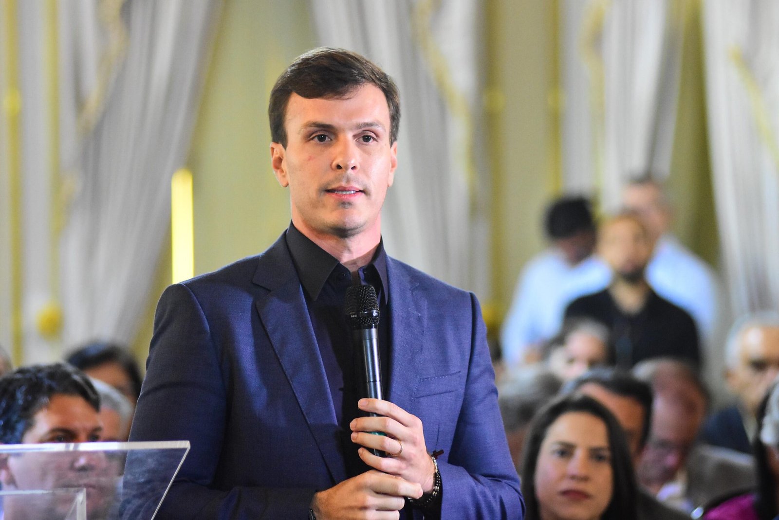 Miguel Coelho prestigia cerimônia que oficializou concessão dos serviços de saneamento para 151 municípios pernambucanos